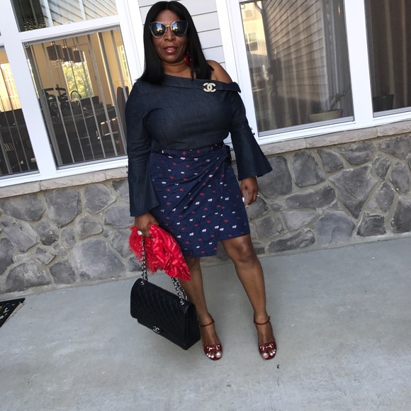 Meet your Posher, Juanita - Picture 1 of 1